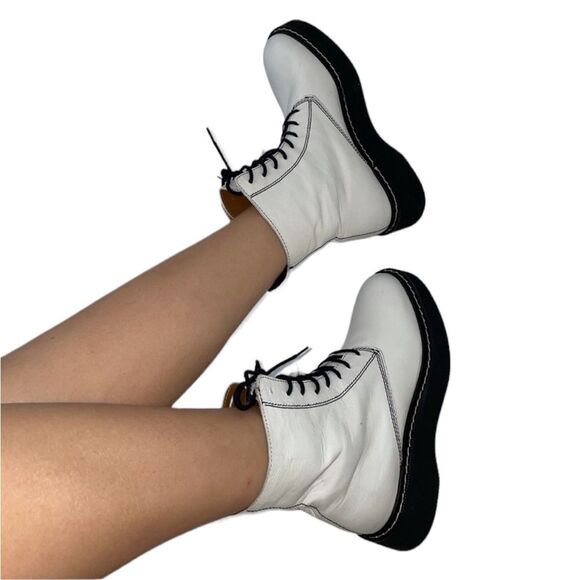 Zara white combat lace up boots size 6.5. - Picture 1 of 10